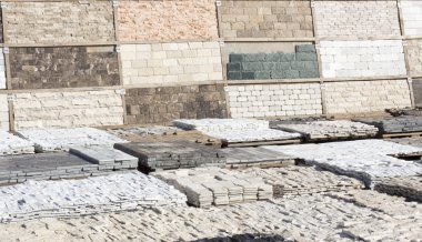 çok renkli mermer Pres Tuğla aralıktaki tepsiler