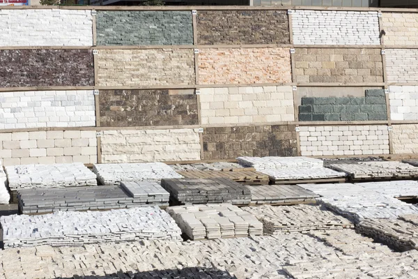 çok renkli mermer Pres Tuğla aralıktaki tepsiler