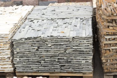 çok renkli mermer Pres Tuğla aralıktaki tepsiler