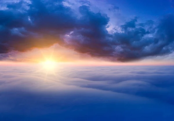 Amanecer Sobre Las Nubes Maravilloso Paisaje Celestial Calma — Foto de Stock