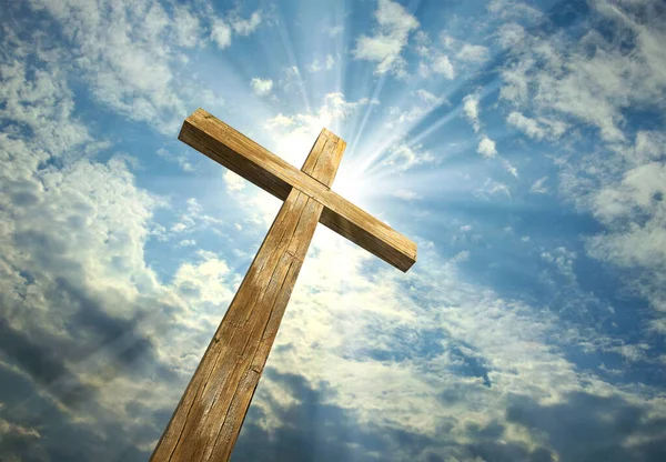 Крест Голубом Небе Сияние Кресте Голубое Небо Облаками — стоковое фото