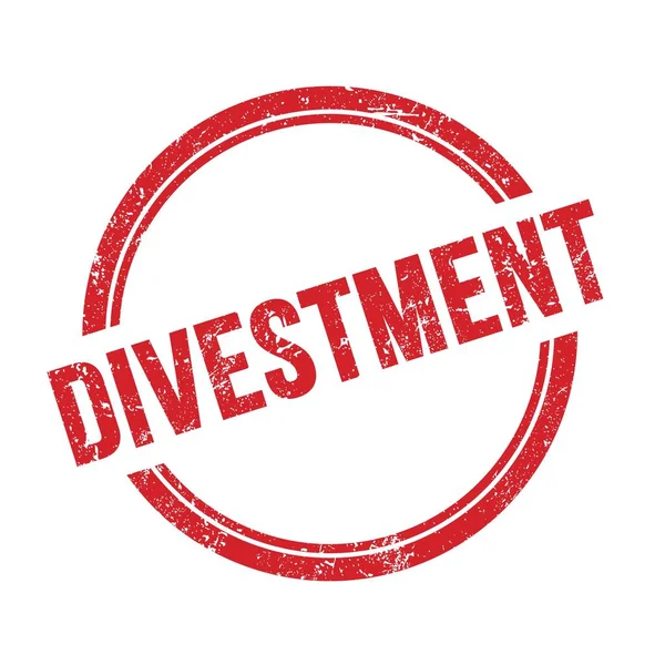 Текст Divestment Написаний Червоному Гранжевому Вінтажному Круглому Штампі — стокове фото