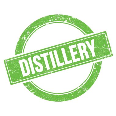 Yeşil grungy yuvarlak vintage pul üzerine DISTILLERY metin.