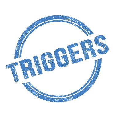 Mavi grungy vintage yuvarlak pulla yazılmış TRIGERS metni.
