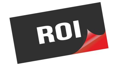 Siyah kırmızı etiket damgası üzerine yazılmış ROI metni.