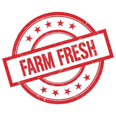 FARM FRESH kırmızı yuvarlak lastik damga üzerine yazılmış metin.