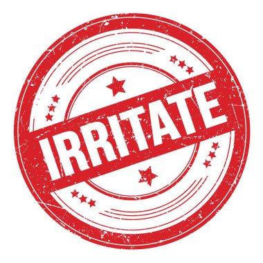 Kırmızı yuvarlak grungy doku damgası üzerine IRRITATE metin.