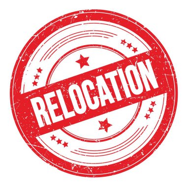 Kırmızı yuvarlak grungy desen damgalı RELOCATION metin.