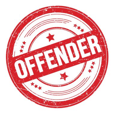 Kırmızı yuvarlak, çirkin desen damgalı OKULU metni.