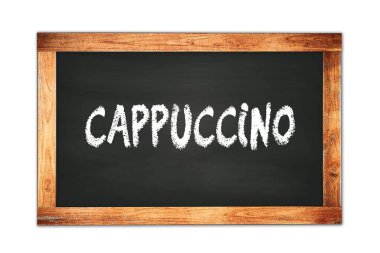 Siyah ahşap çerçeve okul tahtasına yazılmış CAPPUCCINO metni.