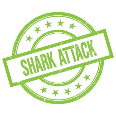 Shark Saldırı metni yeşil yuvarlak vintage kauçuk damga üzerine yazılmış.