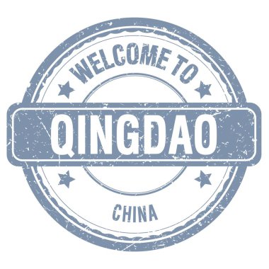 QINGDAO-ÇİN 'a hoş geldiniz, gri grungy pulu üzerine yazılmış kelimeler.