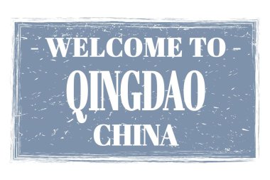 QINGDAO-ÇİN 'a hoş geldiniz, gri dikdörtgen posta pulunda yazılı kelimeler