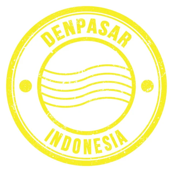 Denpasar Indonesia Woorden Geschreven Gele Ronde Postzegel — Stockfoto