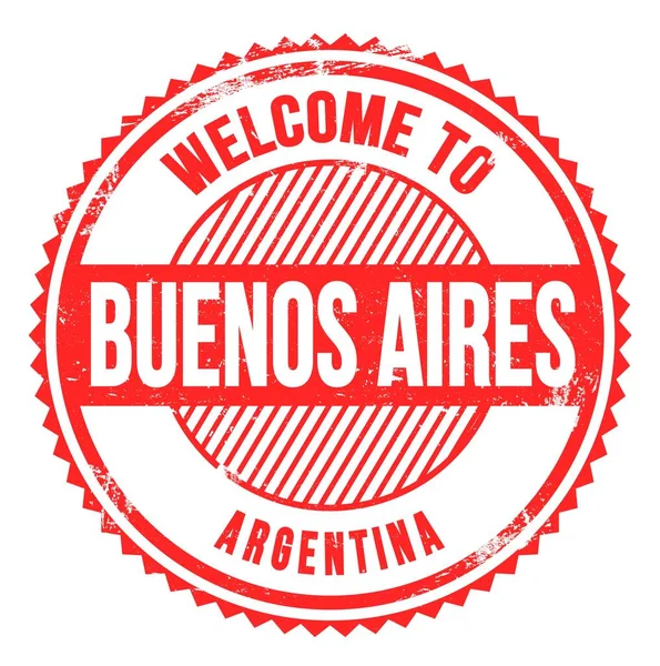 欢迎来到布宜诺斯艾利斯 Argentina 写在红色锯齿状邮票上的字 — 图库照片