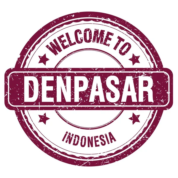 Bienvenidos Denpasar Indonesia Palabras Escritas Violeta Grungy Stamp — Foto de Stock