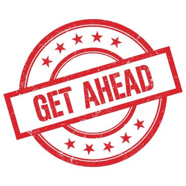 Kırmızı yuvarlak vintage kauçuk damga üzerine yazılmış AHEAD metin olsun.