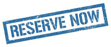 Rezervasyon Şimdi Mavi grungy dikdörtgen mühür işareti.