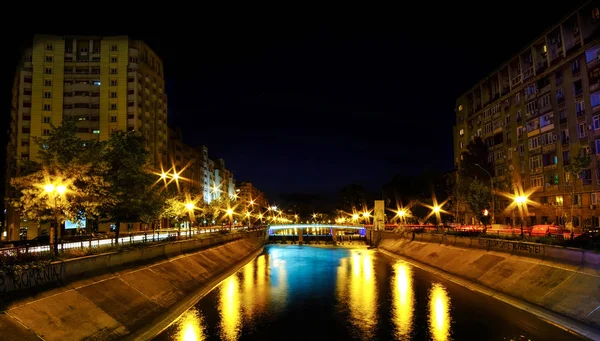 Bukarest bei Nacht — Stockfoto