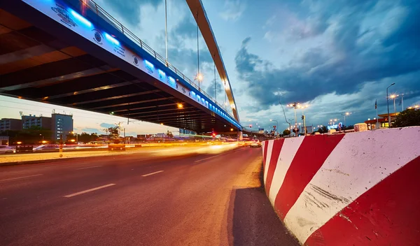 Bukurešť Basarab Grozavesti nadjezdem — Stock fotografie