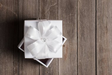 Süslü Noel hediyesi kutusu