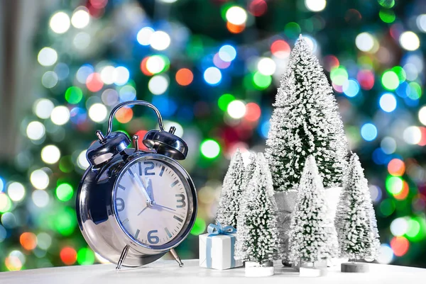 Modern iç tasarımda Noel ve Yeni Yıl ağacı