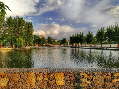 Şehrin muhteşem manzarası. Büyüleyici Ternopil