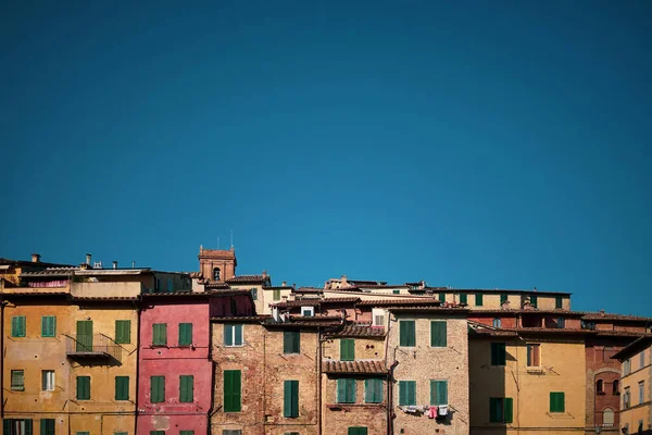 Вид с воздуха на Сиену в Тоскане, Италия — стоковое фото