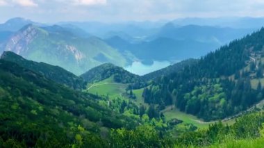 Almanya Bayern 'de Alpler görünümü 