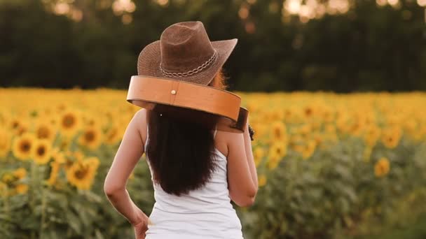 Ragazza con una chitarra — Video Stock