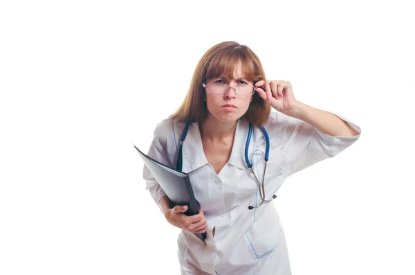 El médico con la carpeta negra controla el trabajo —  Fotos de Stock