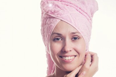 genç kadın bir havlu