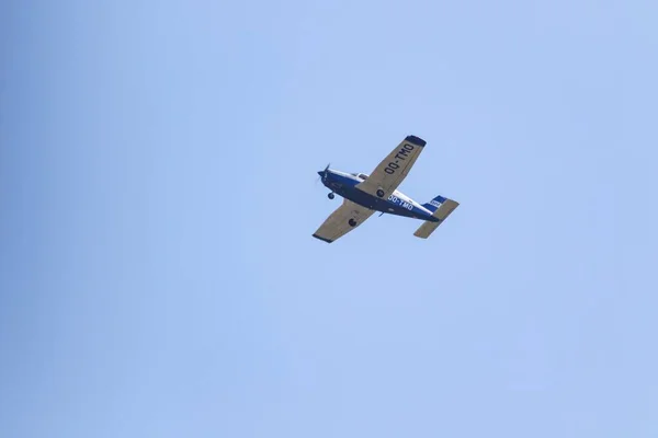 Portrait Sport Plane Flying Blue Gradient Sky Small Private Aircraft — Stock Photo, Image