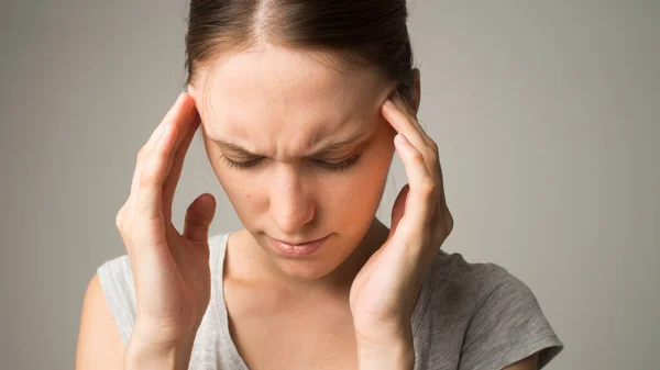 Health Woman Pain Feeling Bad Sick Having Headache Fever Holding — Stock Photo, Image