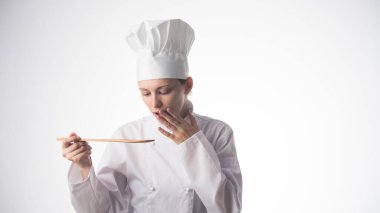 Aşçı kadın. Beyaz arkaplan üzerinde izole edilmiş