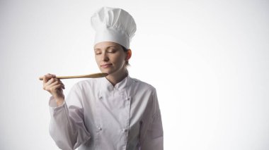Aşçı kadın. Beyaz arkaplan üzerinde izole edilmiş