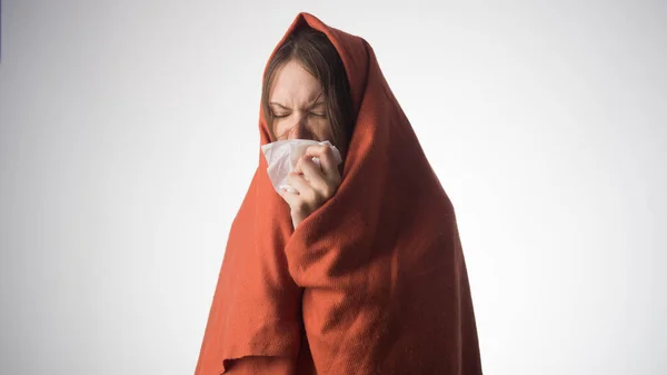 Mujer Enferma Con Pañuelo — Foto de Stock