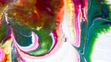 Sulu mürekkebin renkleri saydamdır. Soyut çok renkli mermer desen arkaplanı