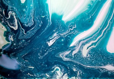 Sulu mürekkebin renkleri saydamdır. Soyut çok renkli mermer desen arkaplanı