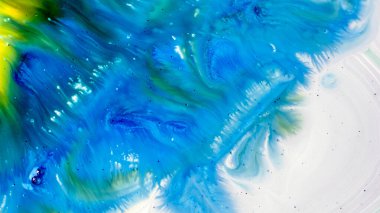 Sulu mürekkebin renkleri saydamdır. Soyut çok renkli mermer desen arkaplanı