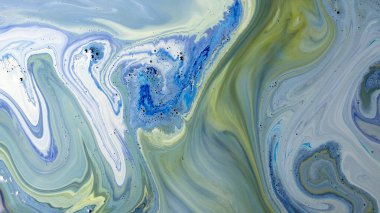 Sulu mürekkebin renkleri saydamdır. Soyut çok renkli mermer desen arkaplanı