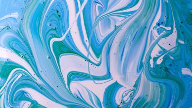 Sulu mürekkebin renkleri saydamdır. Soyut çok renkli mermer desen arkaplanı