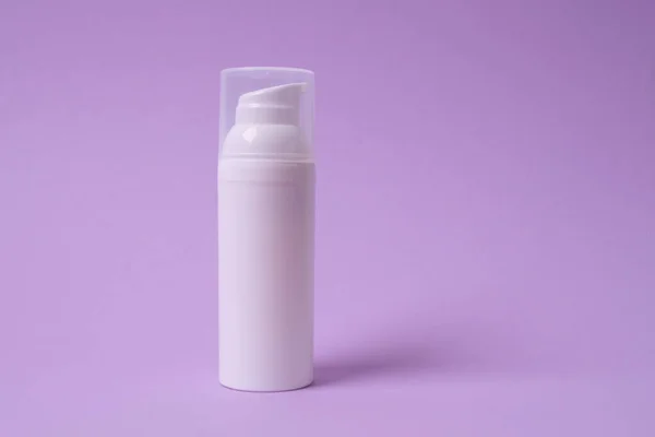 Embalagem Creme Mão Fundo Rosa — Fotografia de Stock