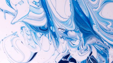 Sulu mürekkebin renkleri saydamdır. Soyut çok renkli mermer desen arkaplanı