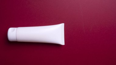 Temiz el ya da yüz kremi paketi