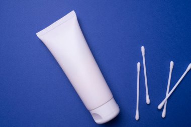 Temiz el ya da yüz kremi paketi