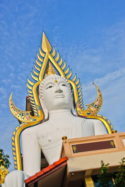 Witte Boeddha in Nakhonnayok — Stockfoto