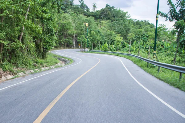 Eğri yol — Stok fotoğraf