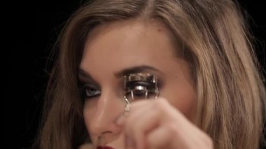 onun kirpik kıvırma modeli