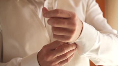 Düğünden önce genç damat